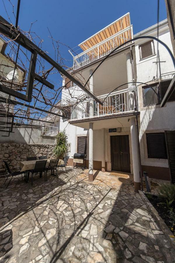 Apartmani Kristina ซริกเวนิซา ภายนอก รูปภาพ