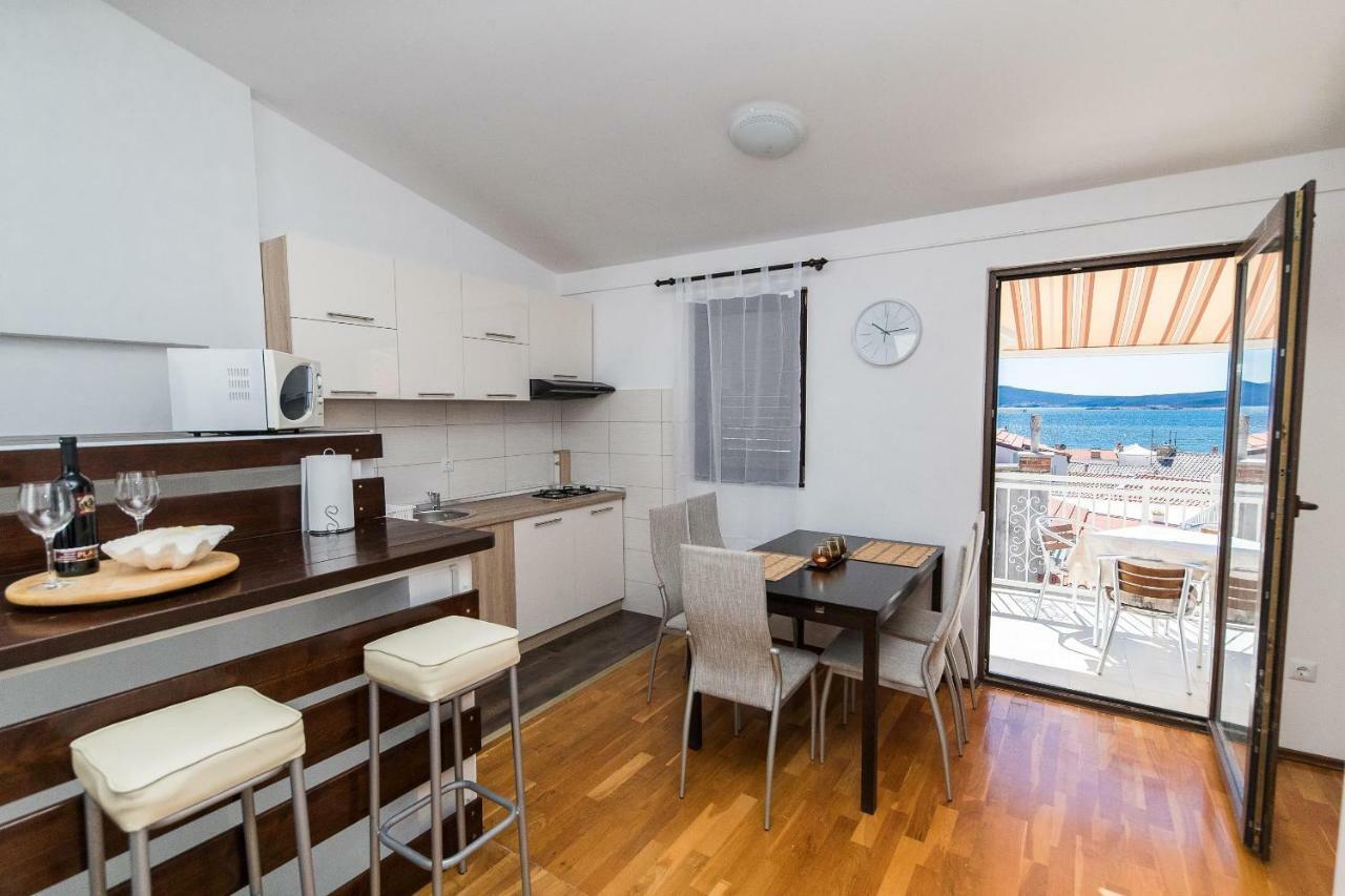 Apartmani Kristina ซริกเวนิซา ภายนอก รูปภาพ