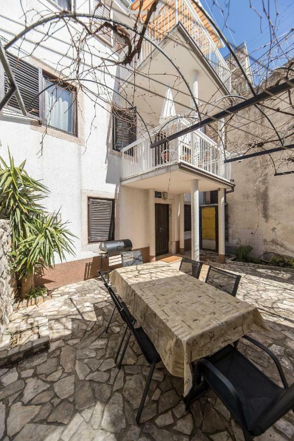Apartmani Kristina ซริกเวนิซา ภายนอก รูปภาพ